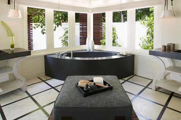Viceroy, Maldives Resort, custom bathtub