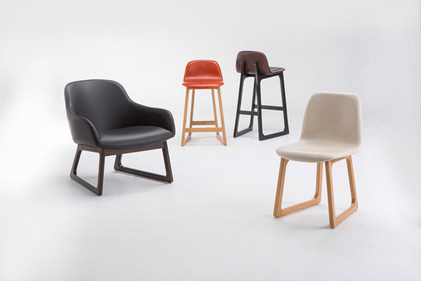 3.Didier---TILLER-seating-collection-in-field