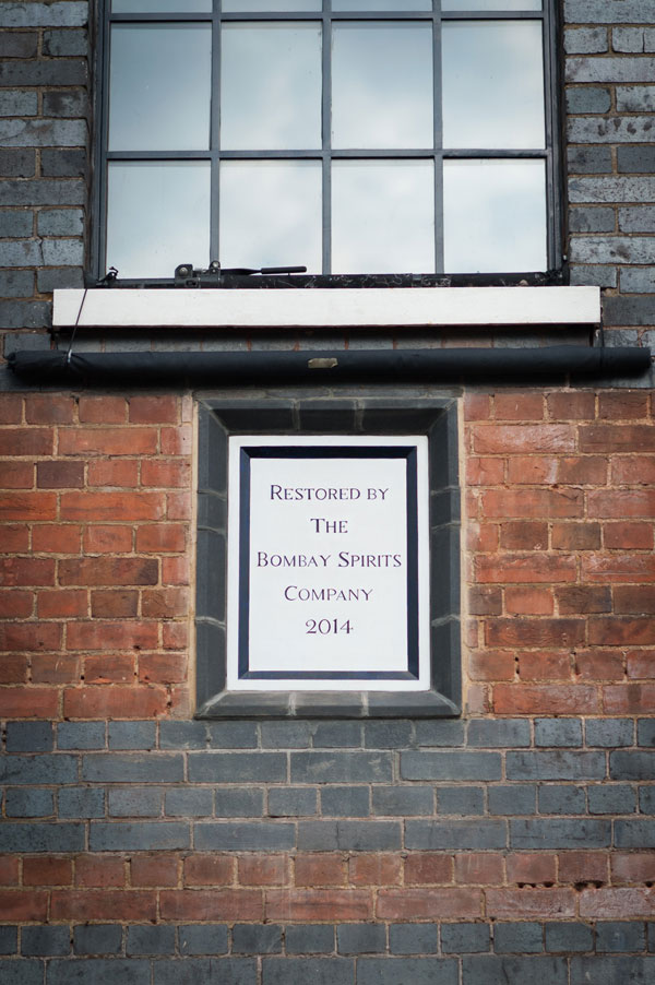 An-official-plaque-marking-the-restoration-of-Laverstoke-Mill-by-the-Bombay-Spirits-Company