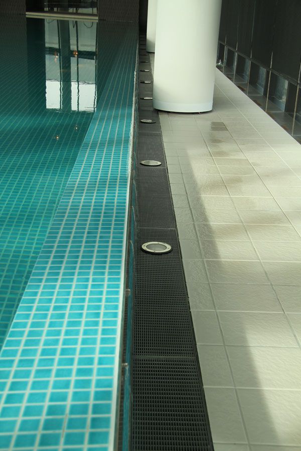 Crown-Metropol-Swimming-Pool-Grates-034