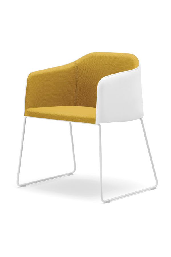 LAJA-armchair_design-Alessandro-Busana_Pedrali