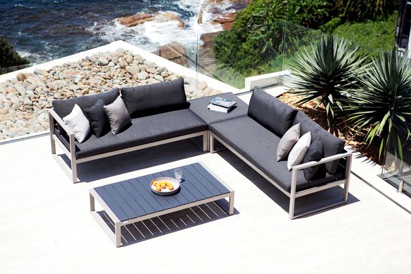 Harbour Outdoor continues the trend of Tecno Furniture
