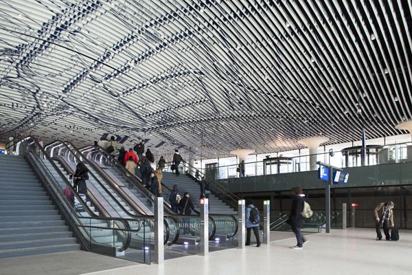 Mecanoo Turns the Delft Train Station into a Destination