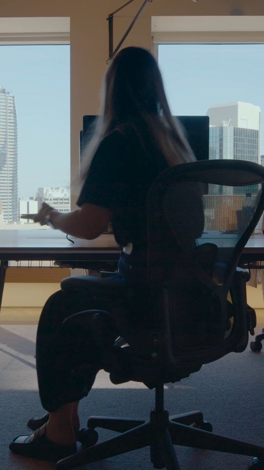 WATCH NOW :: Experiencing the Aeron Chair with Architectus

Go inside the @architectusau Melbourne studio to uncover why the Aeron Chair is their task chair of choice. Associate Alana Fahey shares her thoughts on the Aeron Chair and the @hermanmilleraustralia brand.

Watch the full video here: https://www.indesignlive.com/tv/herman-miller-creating-a-legacy-of-design

Herman Miller has been creating legacy products since 1923, with its range of human-centred designs having been specified in workplaces ever since. 

This video series looks at the stories behind the specifications, capturing Australian designers at work to understand how these functionally- and aesthetically-superior products work for them.